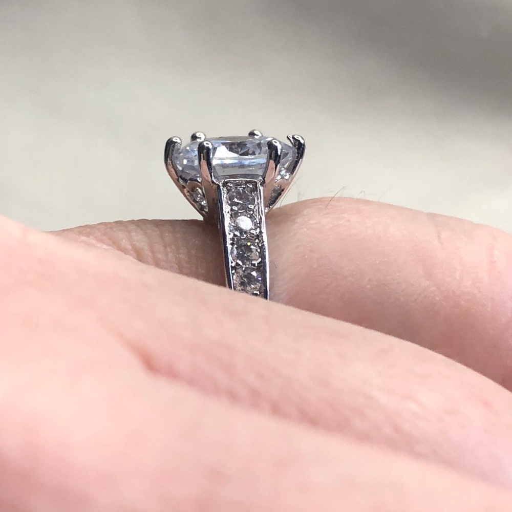 3 ct solitaire - Picture 3 of 4